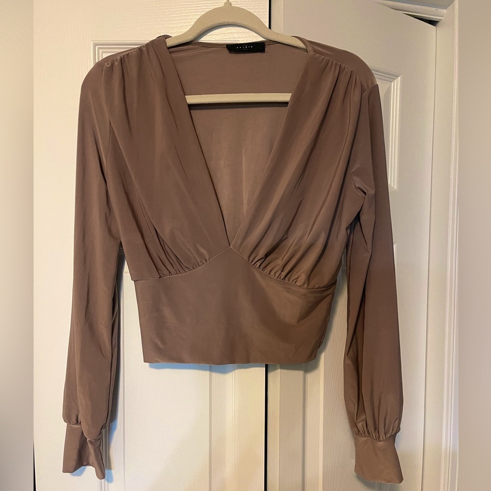 Saints Brand Cropped, V Neck Top. Size Medium